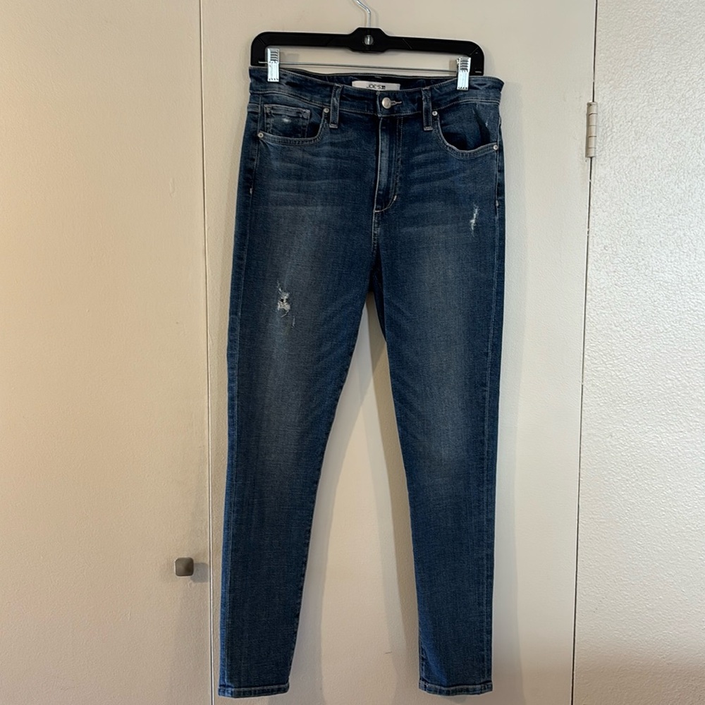 Joe’s high rise skinny ankle med/light wash with stretch